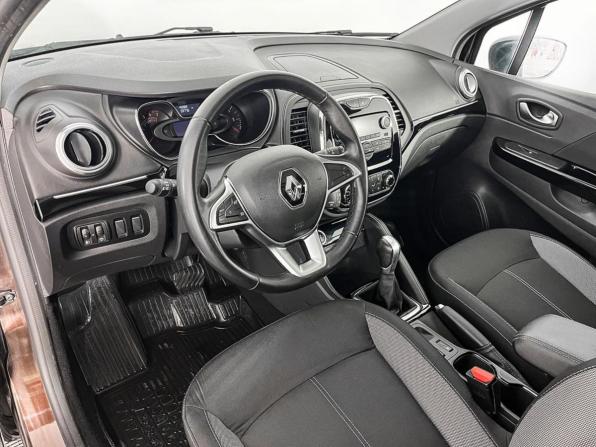 Renault Kaptur I Рестайлинг с пробегом 2020 года, цена 1 695 000 рублей, 45694 км, внедорожник, Автокод Объявления