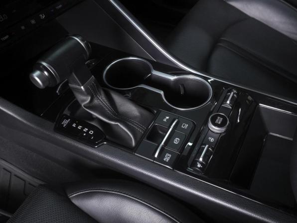 Kia K5 III с пробегом 2021 года, цена 2 630 000 рублей, 38028 км, седан, Автокод Объявления