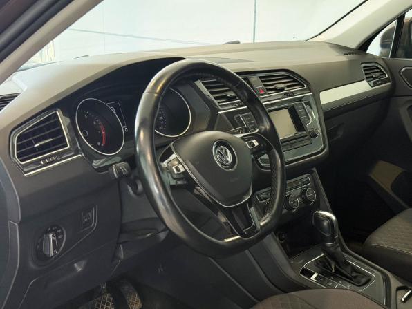 Volkswagen Tiguan II с пробегом 2017 года, цена 1 675 000 рублей, 233565 км, внедорожник, Автокод Объявления