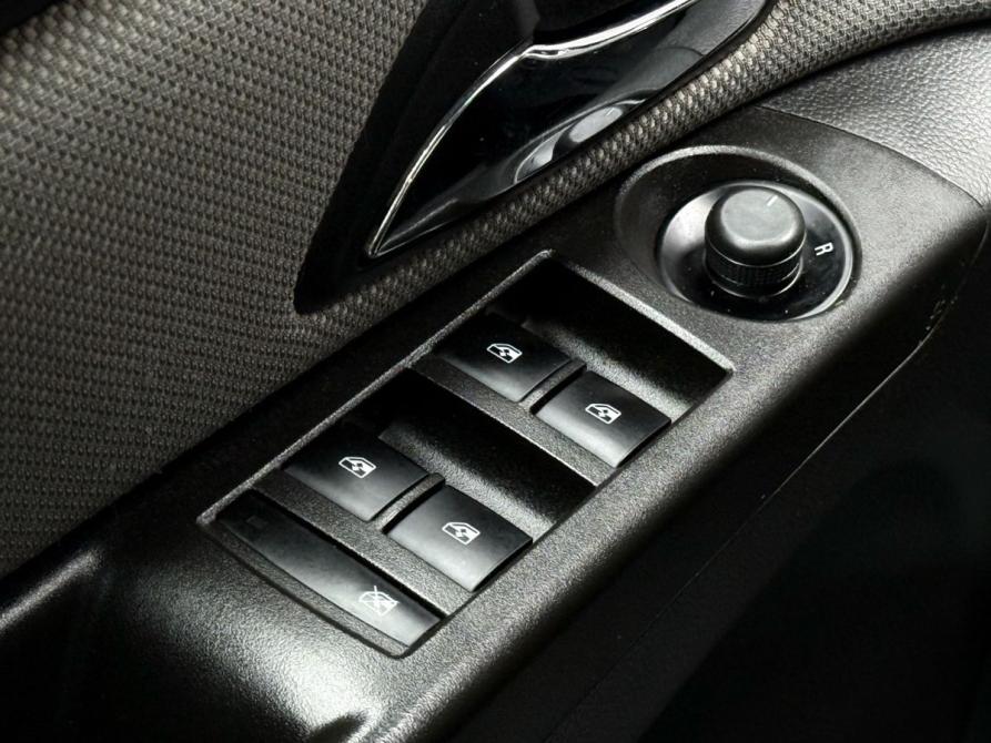 Chevrolet Cruze I Рестайлинг Ижевск  - изображение 22