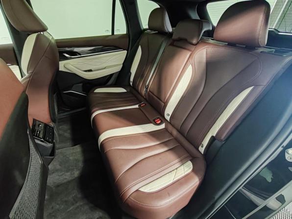 Geely Monjaro I с пробегом 2023 года, цена 2 899 000 рублей, 52345 км, внедорожник, Автокод Объявления
