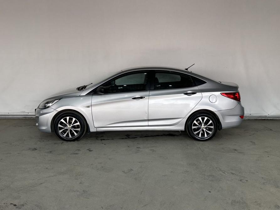 Hyundai Solaris I Москва  - изображение 8