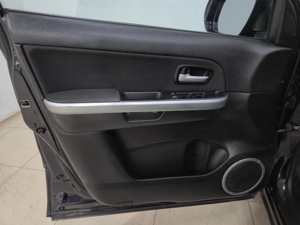 Suzuki Grand Vitara II Рестайлинг с пробегом 2010 года, цена 990 000 рублей, 182313 км, внедорожник, Автокод Объявления