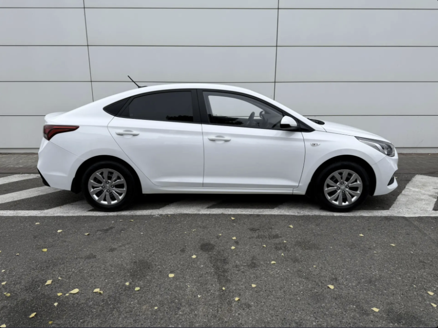 Hyundai Solaris II Ставрополь  - изображение 4