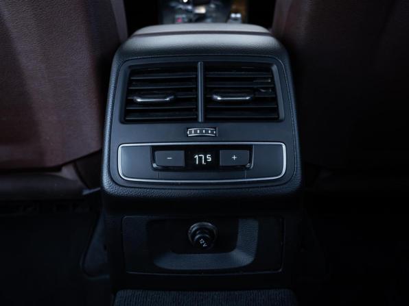 Audi A4 V (B9) с пробегом 2016 года, цена 1 976 000 рублей, 205325 км, седан, Автокод Объявления