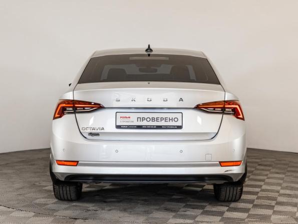 Skoda Octavia IV (A8) с пробегом 2021 года, цена 2 360 000 рублей, 49122 км, лифтбек, Автокод Объявления