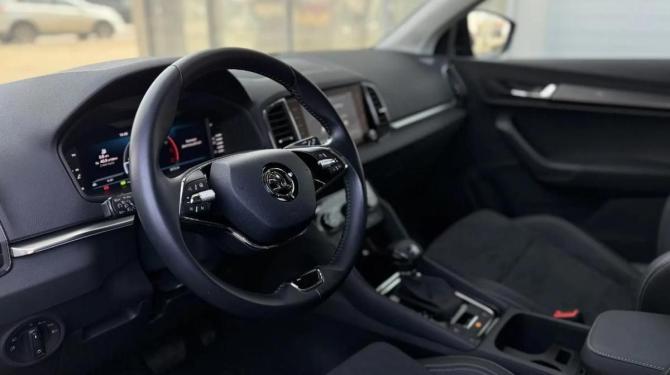 Skoda Karoq I с пробегом 2021 года, цена 2 890 000 рублей, 8674 км, внедорожник, Автокод Объявления