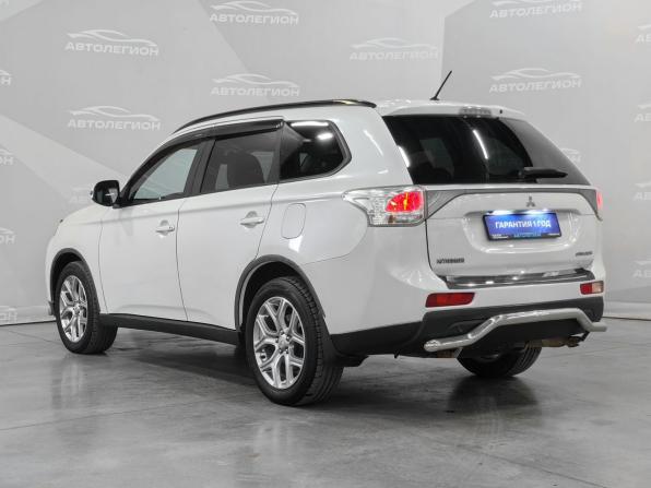 Mitsubishi Outlander III с пробегом 2012 года, цена 1 279 000 рублей, 214521 км, внедорожник, Автокод Объявления