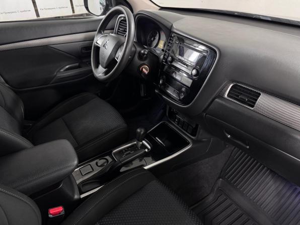 Mitsubishi Outlander III Рестайлинг 2 с пробегом 2018 года, цена 1 330 000 рублей, 177490 км, внедорожник, Автокод Объявления
