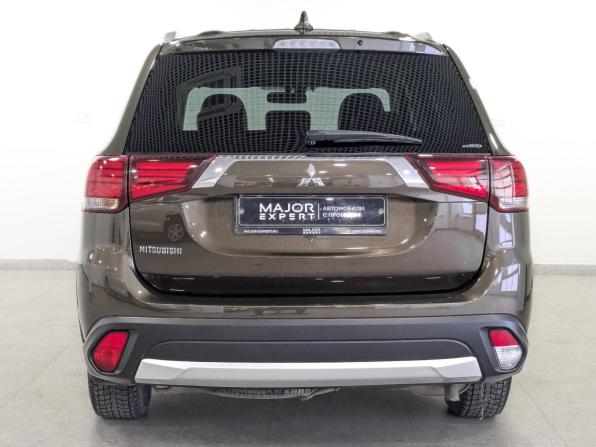 Mitsubishi Outlander III Рестайлинг 2 с пробегом 2017 года, цена 1 860 000 рублей, 181072 км, внедорожник, Автокод Объявления