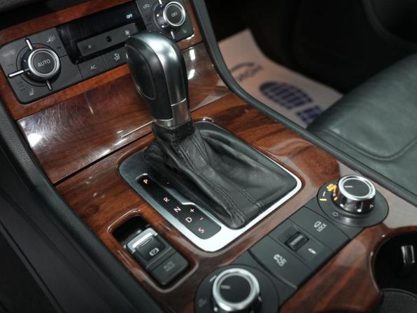 Volkswagen Touareg II с пробегом 2010 года, цена 2 300 000 рублей, 256372 км, внедорожник, Автокод Объявления