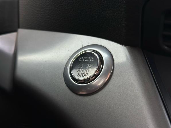 Ford Kuga II с пробегом 2015 года, цена 1 059 000 рублей, 242154 км, внедорожник, Автокод Объявления