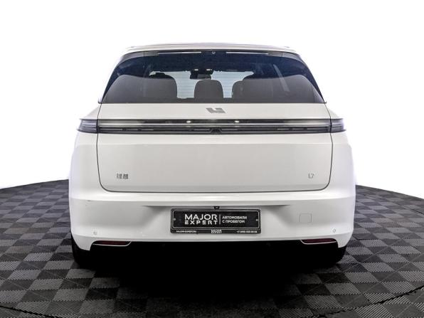 Li Auto (Lixiang) L7 I с пробегом 2023 года, цена 5 390 000 рублей, 51201 км, внедорожник, Автокод Объявления