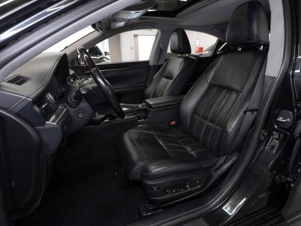 Lexus ES VI Рестайлинг с пробегом 2016 года, цена 2 580 000 рублей, 156566 км, седан, Автокод Объявления