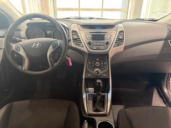Hyundai Elantra V (MD) Рестайлинг с пробегом 2013 года, цена 1 299 000 рублей, 81900 км, седан, Автокод Объявления