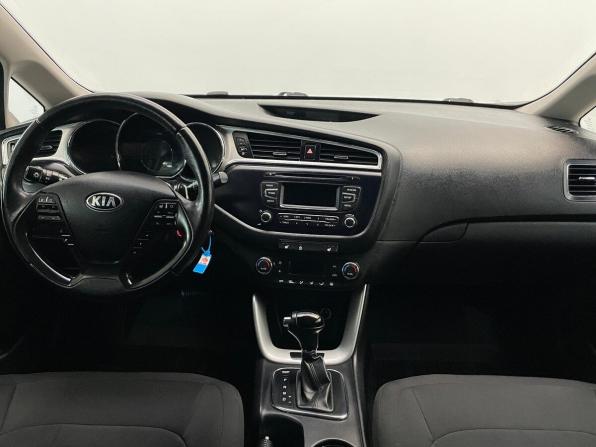 Kia Ceed II Рестайлинг с пробегом 2018 года, цена 1 370 000 рублей, 137352 км, универсал, Автокод Объявления