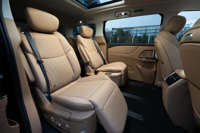 Новый JAC RF8 2026 года, цена 4 575 000 рублей, минивэн, Автокод Объявления