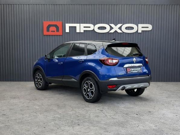 Renault Kaptur I Рестайлинг с пробегом 2020 года, цена 1 597 000 рублей, 125996 км, внедорожник, Автокод Объявления