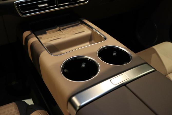 Li Auto (Lixiang) L7 I Рестайлинг с пробегом 2025 года, цена 8 990 000 рублей, 5 км, внедорожник, Автокод Объявления