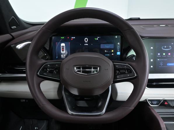 Geely Monjaro I с пробегом 2023 года, цена 3 370 000 рублей, 31590 км, внедорожник, Автокод Объявления