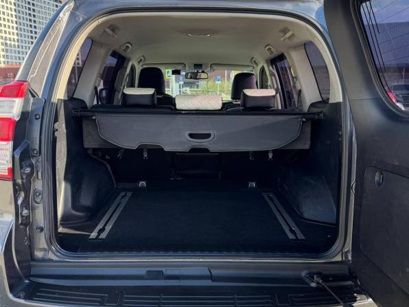Toyota Land Cruiser Prado 150 Series Рестайлинг 1 с пробегом 2014 года, цена 3 570 000 рублей, 243494 км, внедорожник, Автокод Объявления
