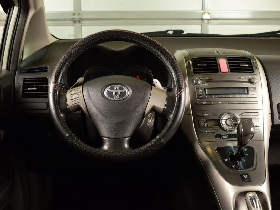 Toyota Auris I Кемерово  - изображение 9