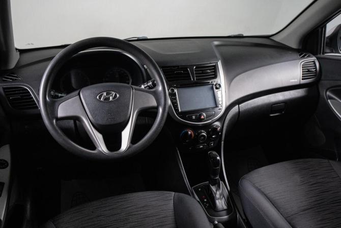 Hyundai Solaris I Рестайлинг с пробегом 2015 года, цена 949 000 рублей, 130102 км, седан, Автокод Объявления