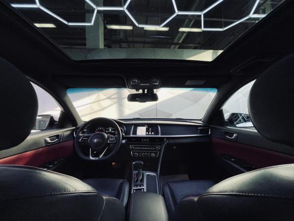 Kia Optima IV Рестайлинг с пробегом 2018 года, цена 1 980 000 рублей, 142264 км, седан, Автокод Объявления