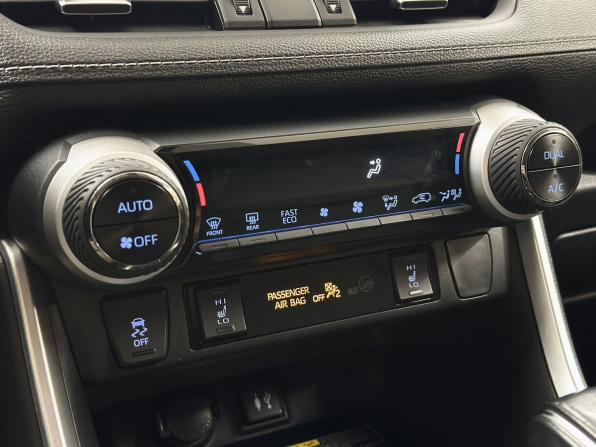 Toyota RAV4 V (XA50) с пробегом 2020 года, цена 3 379 000 рублей, 84194 км, внедорожник, Автокод Объявления