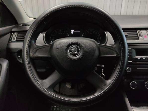 Skoda Octavia III (A7) с пробегом 2013 года, цена 890 000 рублей, 255065 км, лифтбек, Автокод Объявления