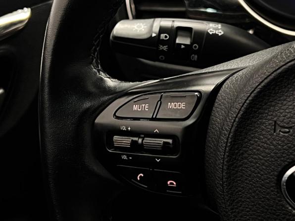 Kia Rio IV с пробегом 2019 года, цена 1 410 000 рублей, 92007 км, седан, Автокод Объявления