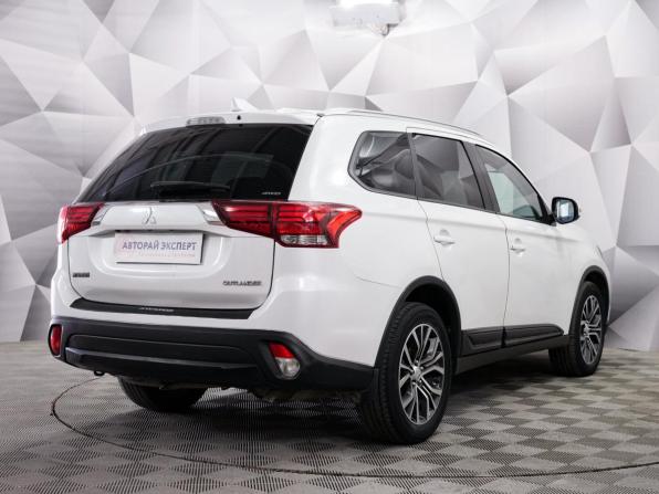 Mitsubishi Outlander III Рестайлинг 2 с пробегом 2017 года, цена 2 300 000 рублей, 67400 км, внедорожник, Автокод Объявления
