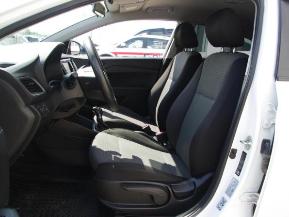 Hyundai Solaris II с пробегом 2017 года, цена 1 289 000 рублей, 116371 км, седан, Автокод Объявления