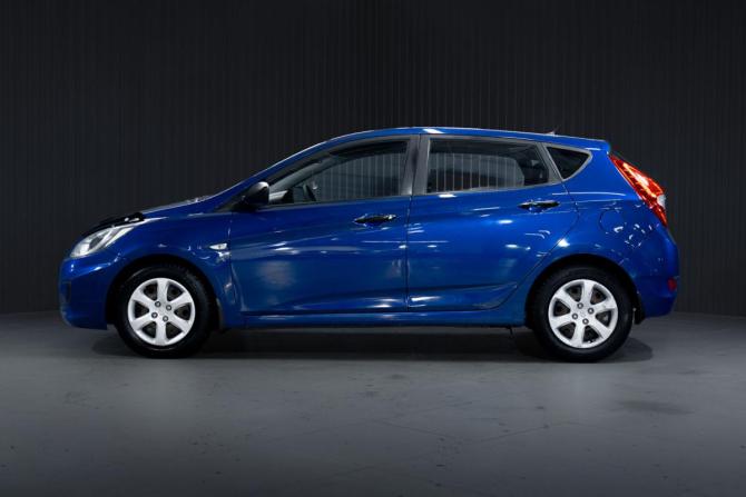 Hyundai Solaris I с пробегом 2013 года, цена 549 999 рублей, 201000 км, хэтчбек, Автокод Объявления