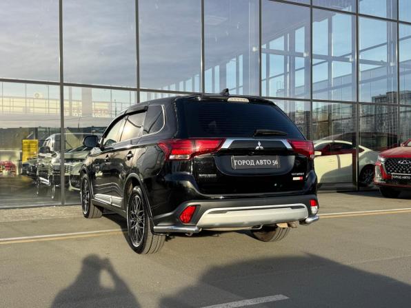 Mitsubishi Outlander III Рестайлинг 3 с пробегом 2018 года, цена 2 150 000 рублей, 79800 км, внедорожник, Автокод Объявления