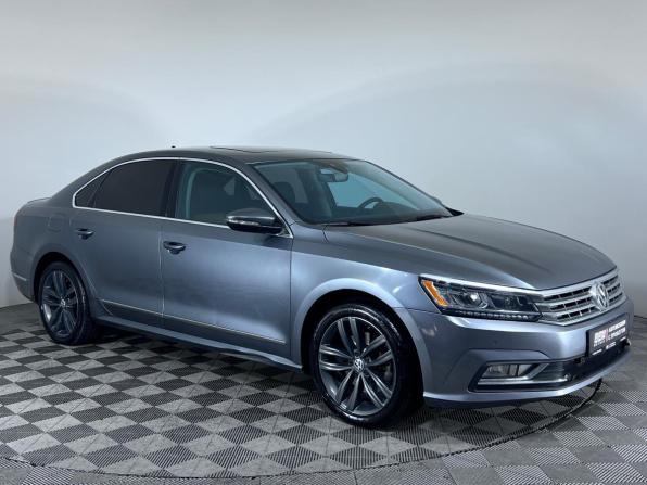 Volkswagen Passat (North America and China) I Рестайлинг с пробегом 2018 года, цена 1 650 000 рублей, 104530 км, седан, Автокод Объявления