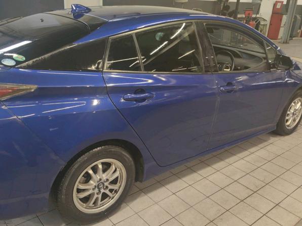 Toyota Prius IV (XW50) с пробегом 2018 года, цена 1 355 000 рублей, 265393 км, лифтбек, Автокод Объявления