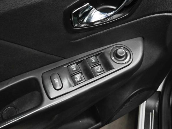 Renault Kaptur I с пробегом 2017 года, цена 1 240 000 рублей, 204694 км, внедорожник, Автокод Объявления