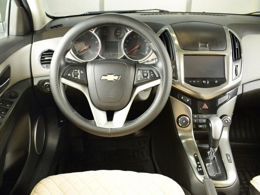 Chevrolet Cruze I Рестайлинг Кемерово  - изображение 8