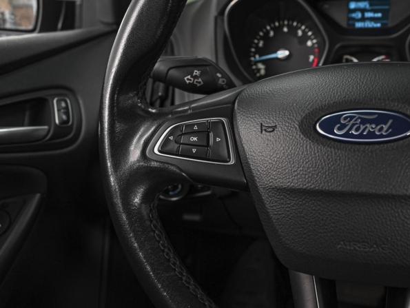 Ford Focus III Рестайлинг с пробегом 2018 года, цена 1 260 000 рублей, 101152 км, хэтчбек, Автокод Объявления