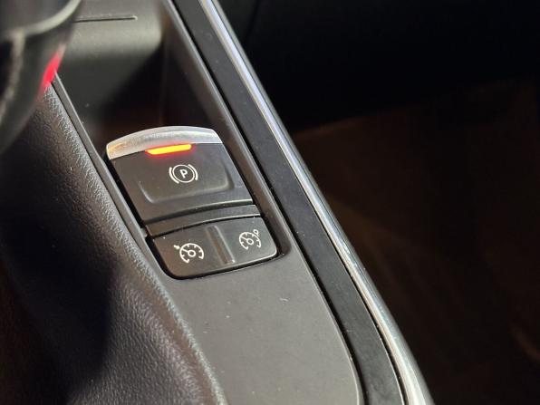 Renault Scenic IV с пробегом 2018 года, цена 1 650 000 рублей, 139000 км, компактвэн, Автокод Объявления