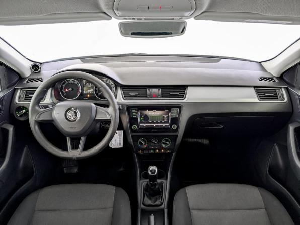 Skoda Rapid I Рестайлинг с пробегом 2019 года, цена 755 000 рублей, 283886 км, лифтбек, Автокод Объявления