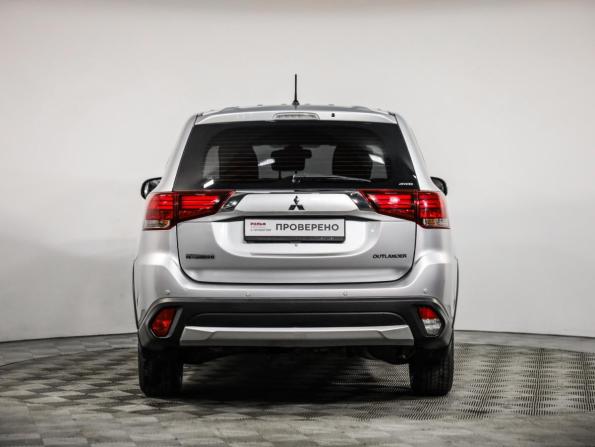 Mitsubishi Outlander III Рестайлинг 2 с пробегом 2016 года, цена 2 016 000 рублей, 38000 км, внедорожник, Автокод Объявления