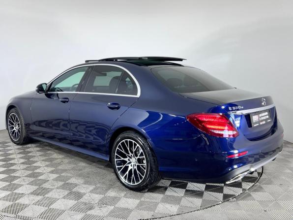 Mercedes-Benz E-Класс V (W213 S213 C238) с пробегом 2018 года, цена 2 950 000 рублей, 136079 км, седан, Автокод Объявления