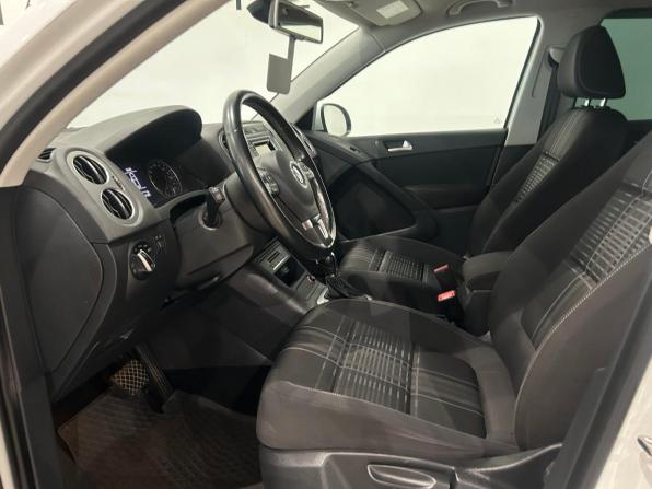 Volkswagen Tiguan I Рестайлинг с пробегом 2016 года, цена 1 299 000 рублей, 249781 км, внедорожник, Автокод Объявления