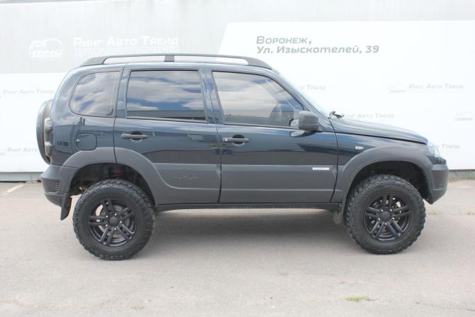 Chevrolet Niva I Рестайлинг с пробегом 2015 года, цена 650 000 рублей, 141405 км, внедорожник, Автокод Объявления