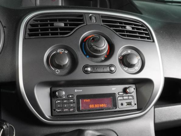 Renault Kangoo II Рестайлинг с пробегом 2020 года, цена 2 149 000 рублей, 159776 км, компактвэн, Автокод Объявления
