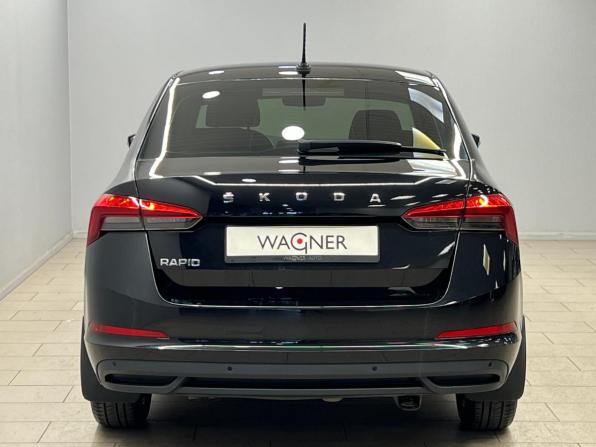Skoda Rapid II с пробегом 2021 года, цена 1 845 000 рублей, 51572 км, лифтбек, Автокод Объявления