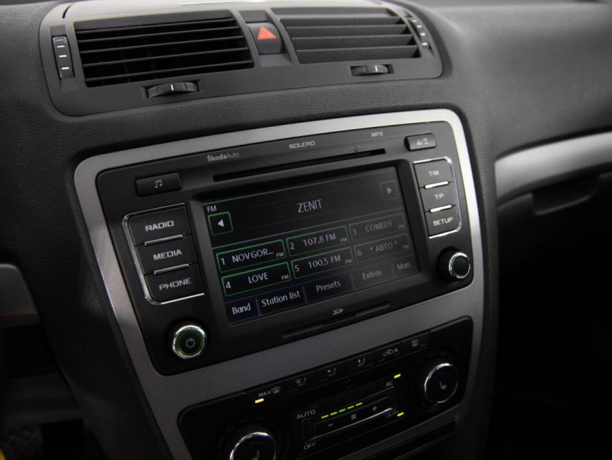 Skoda Octavia II (A5) Рестайлинг Санкт-Петербург  - изображение 14