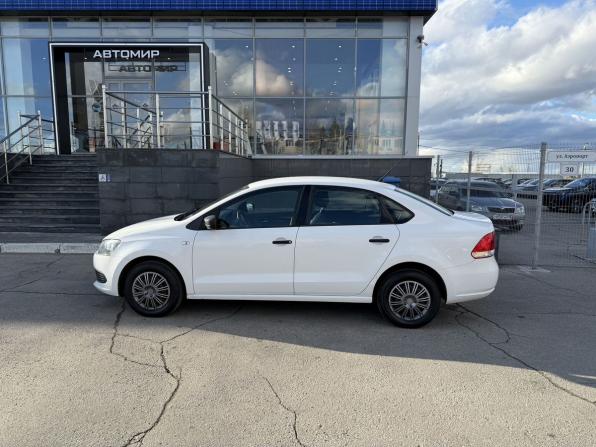Volkswagen Polo V с пробегом 2013 года, цена 820 000 рублей, 83775 км, седан, Автокод Объявления